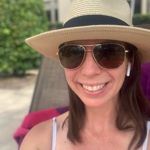 Meet your Posher, Joanna